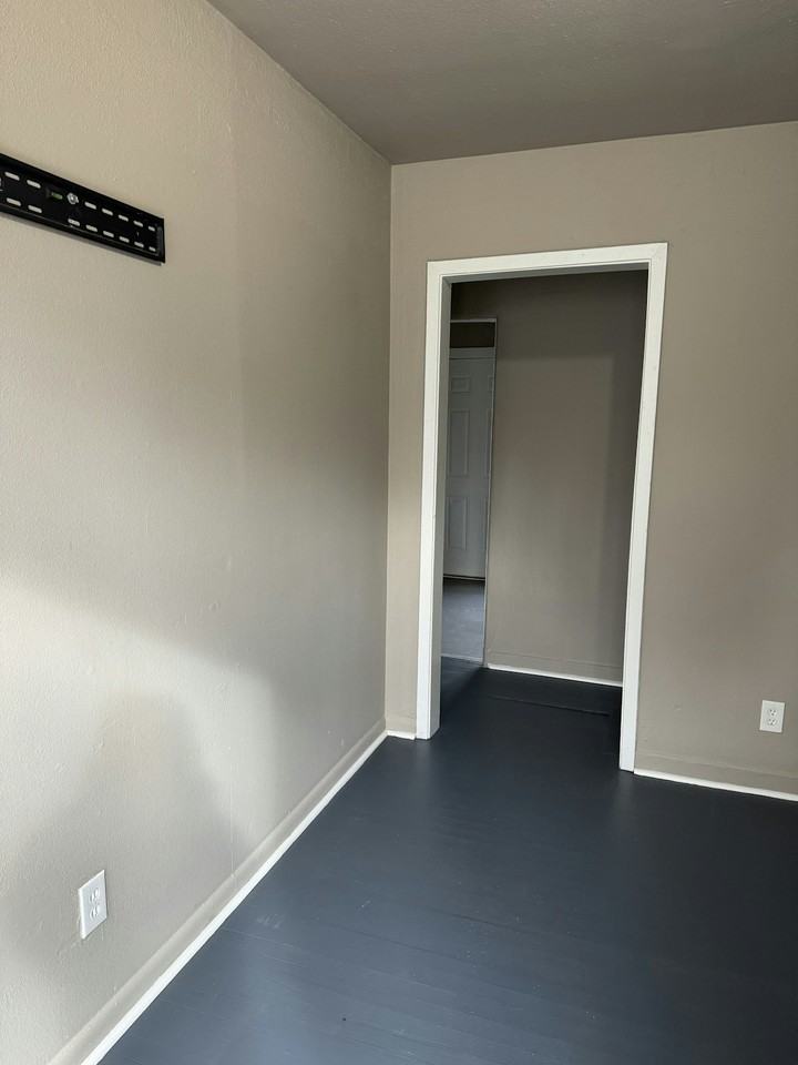 1231 Estelle Street - Photo 6 of 13