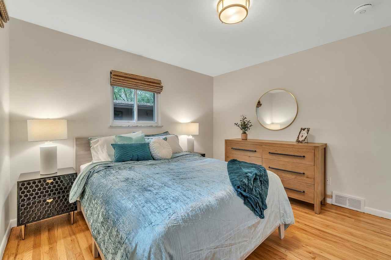 415 Barber Avenue - Photo 4 of 16