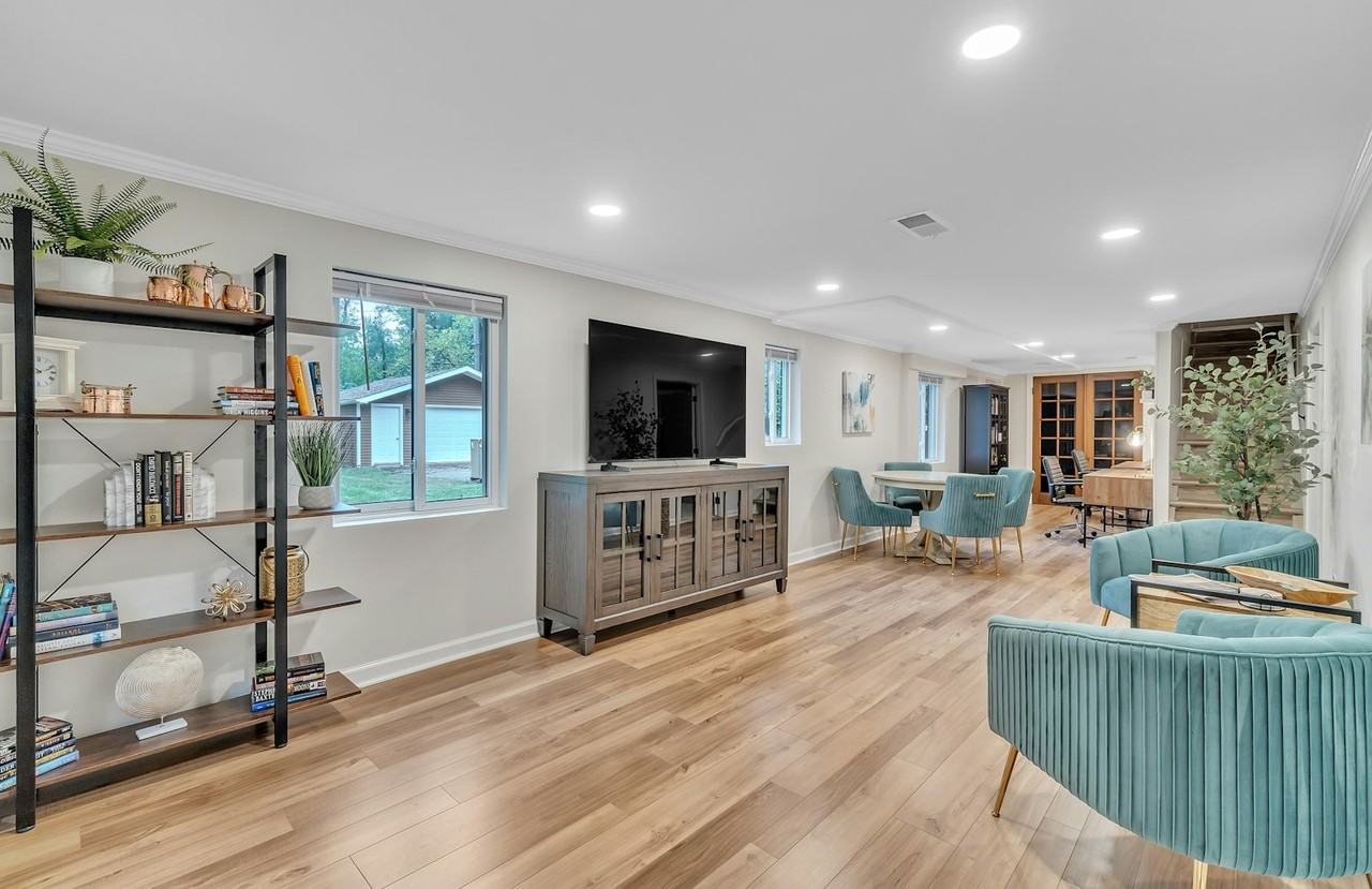 415 Barber Avenue - Photo 5 of 16