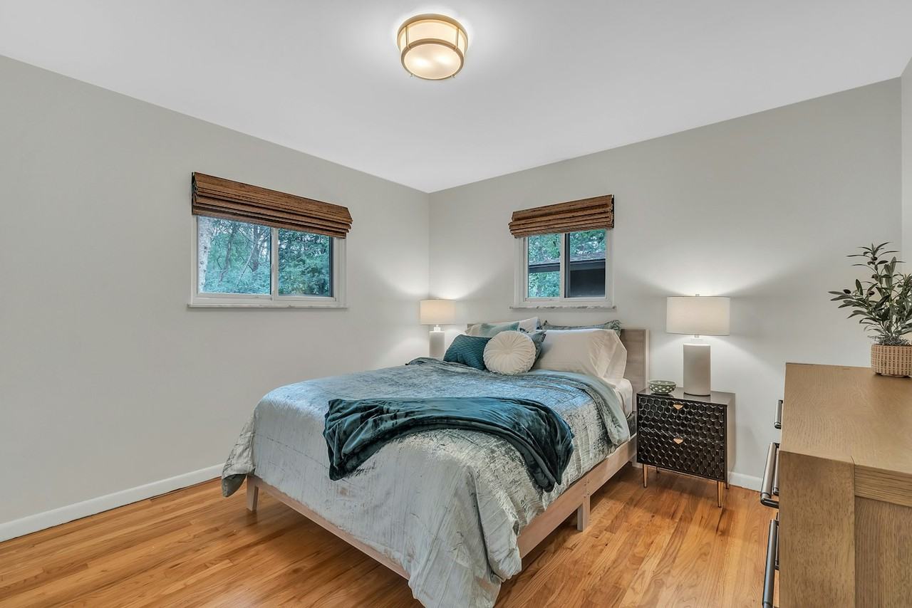 415 Barber Avenue - Photo 7 of 16