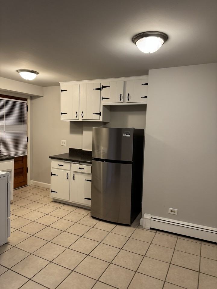 14507 Torrence Avenue - Photo 2 of 8