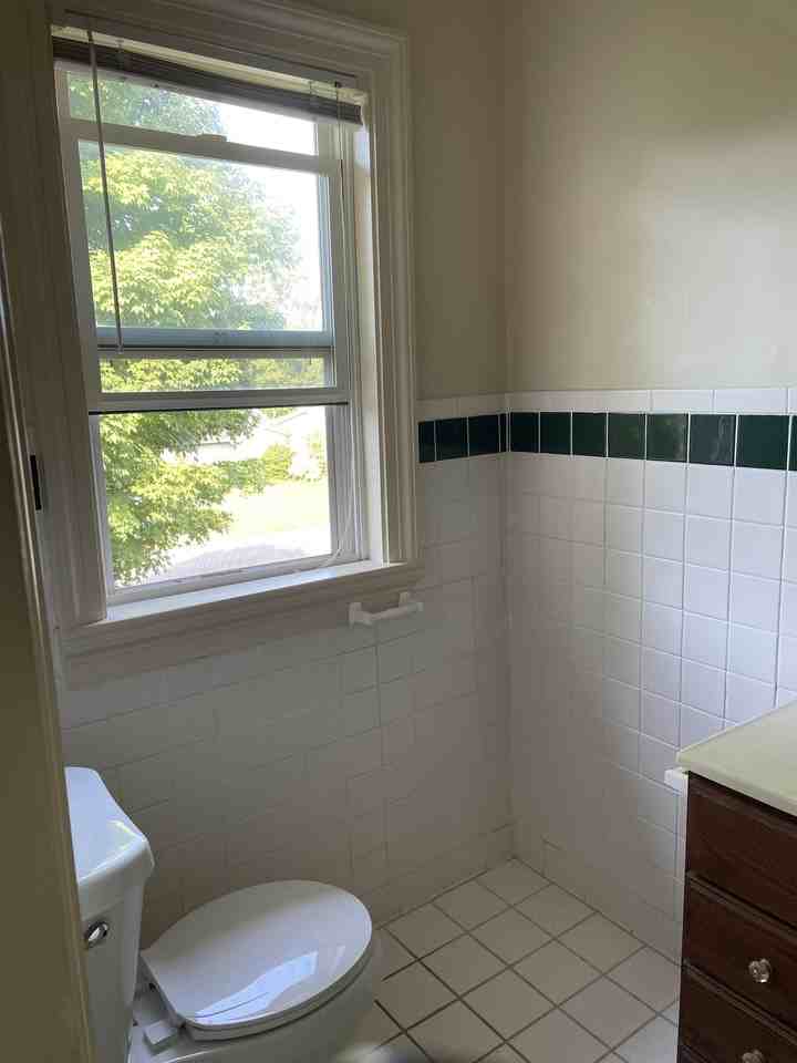 101 Riverdale - Photo 6 of 27