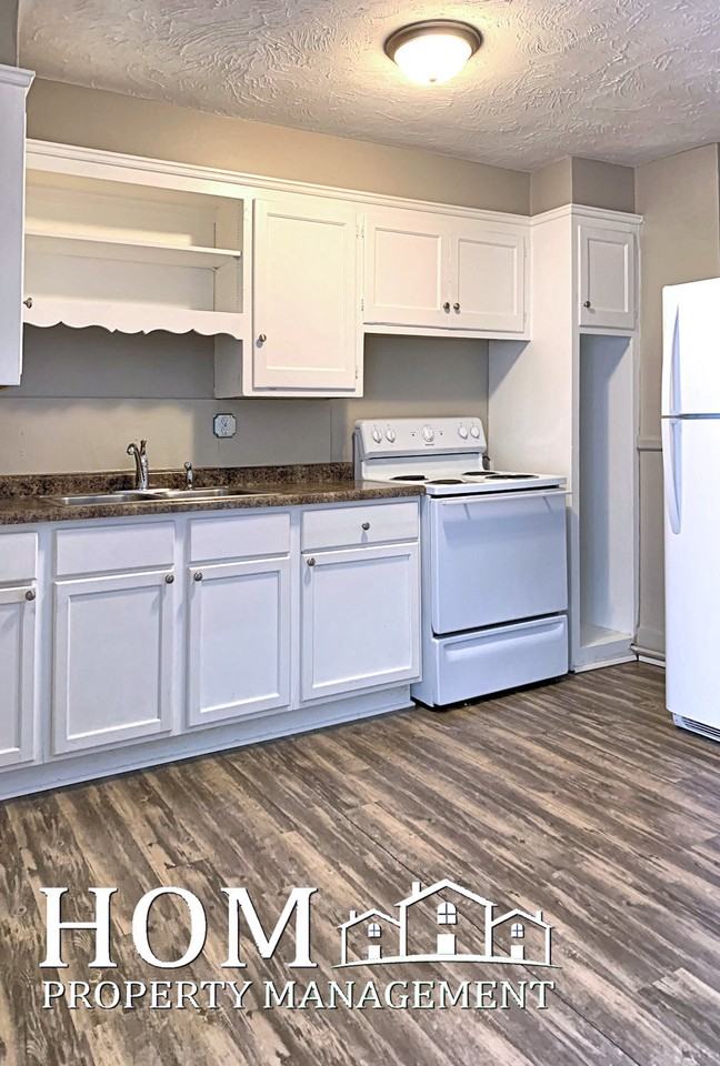 229.5 Center - Photo 3 of 13