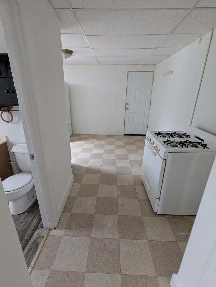 322 Park Street - Photo 2 of 5