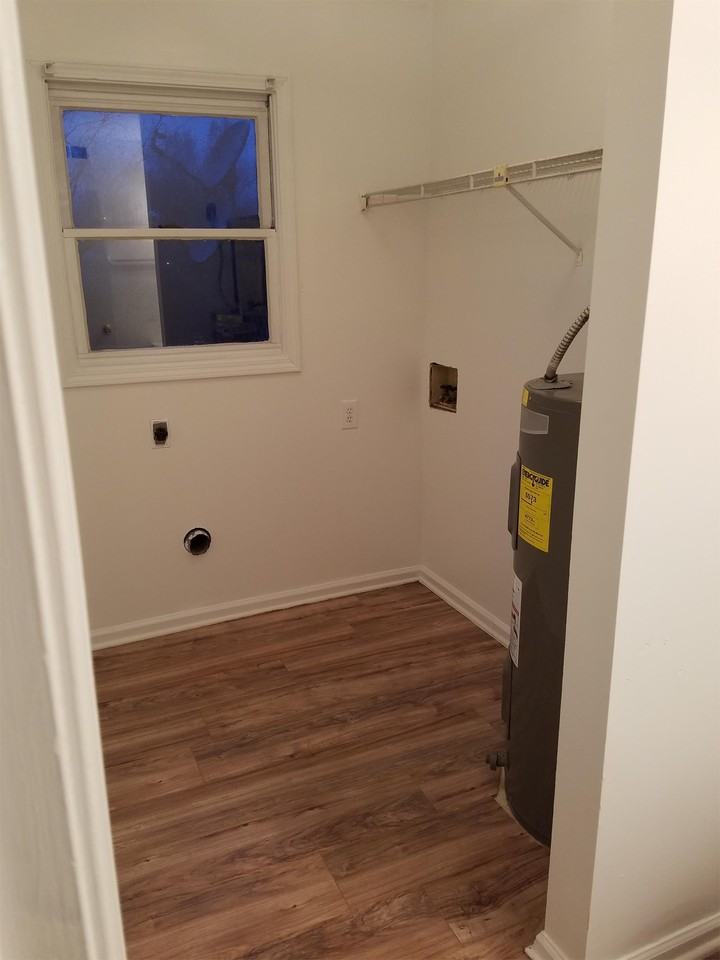 209A Creekside Ct. - Photo 3 of 12