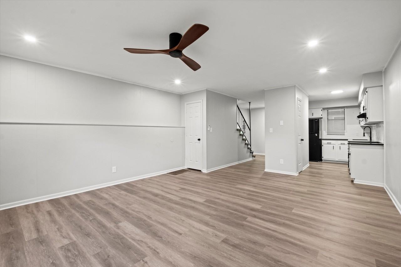 720 Ottawa Street - Photo 2 of 20