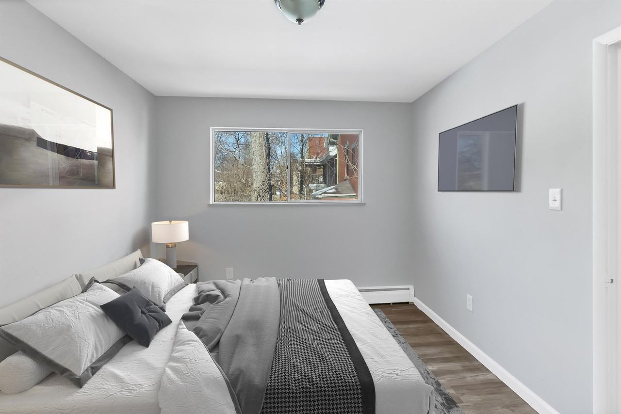 3035 Gilbert Ave - Photo 2 of 31