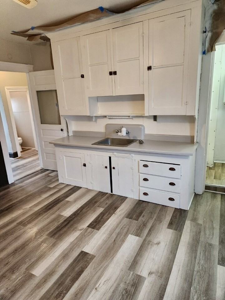 3656 East 63rd Street - Photo 2 of 10