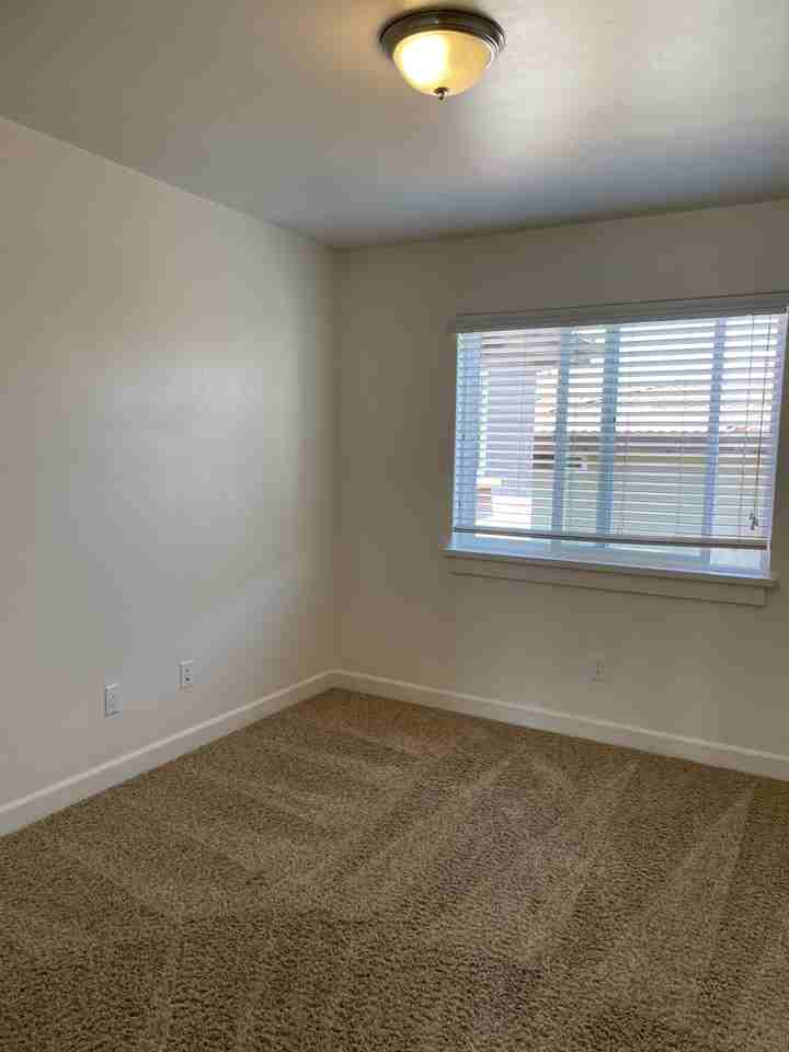 241 N Chorro - Photo 3 of 11