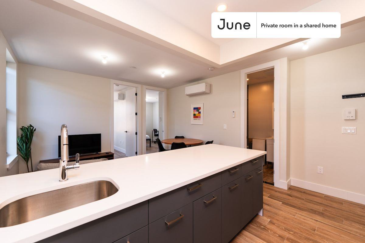 1580 Prospect Pl #B - Photo 6 of 11