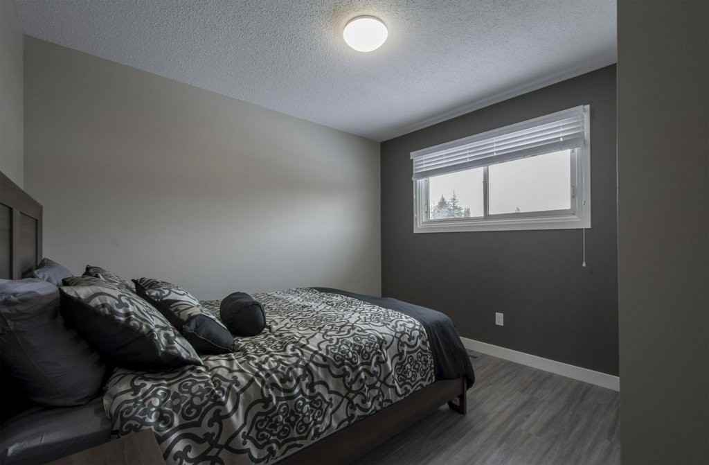 9312B 109 Ave - Photo 2 of 8