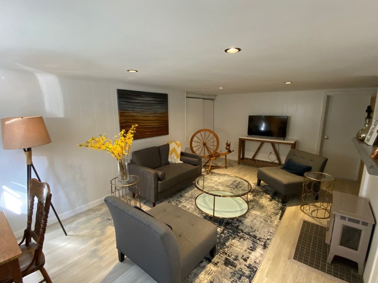 339 Irving Rd - Photo 2 of 7