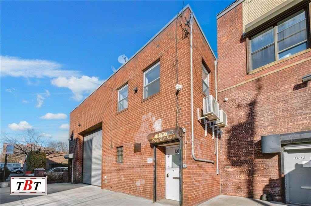 1009 E 35th St - Photo 6 of 14