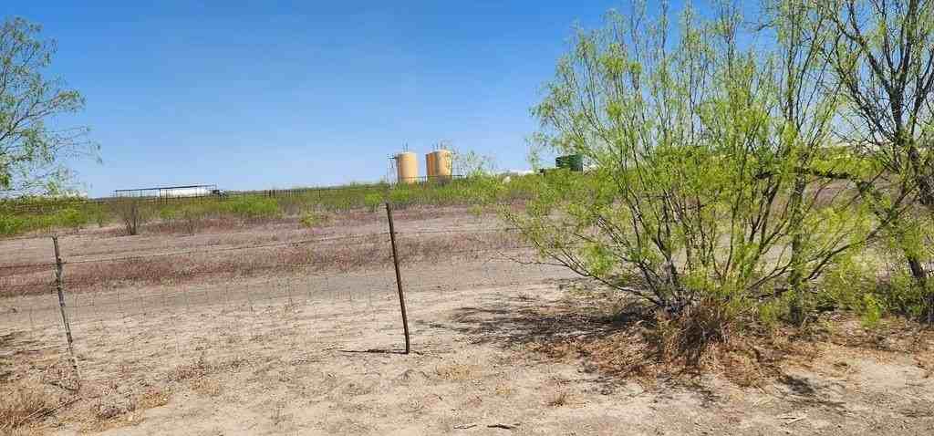 4366 Fm 2030 - Photo 5 of 17