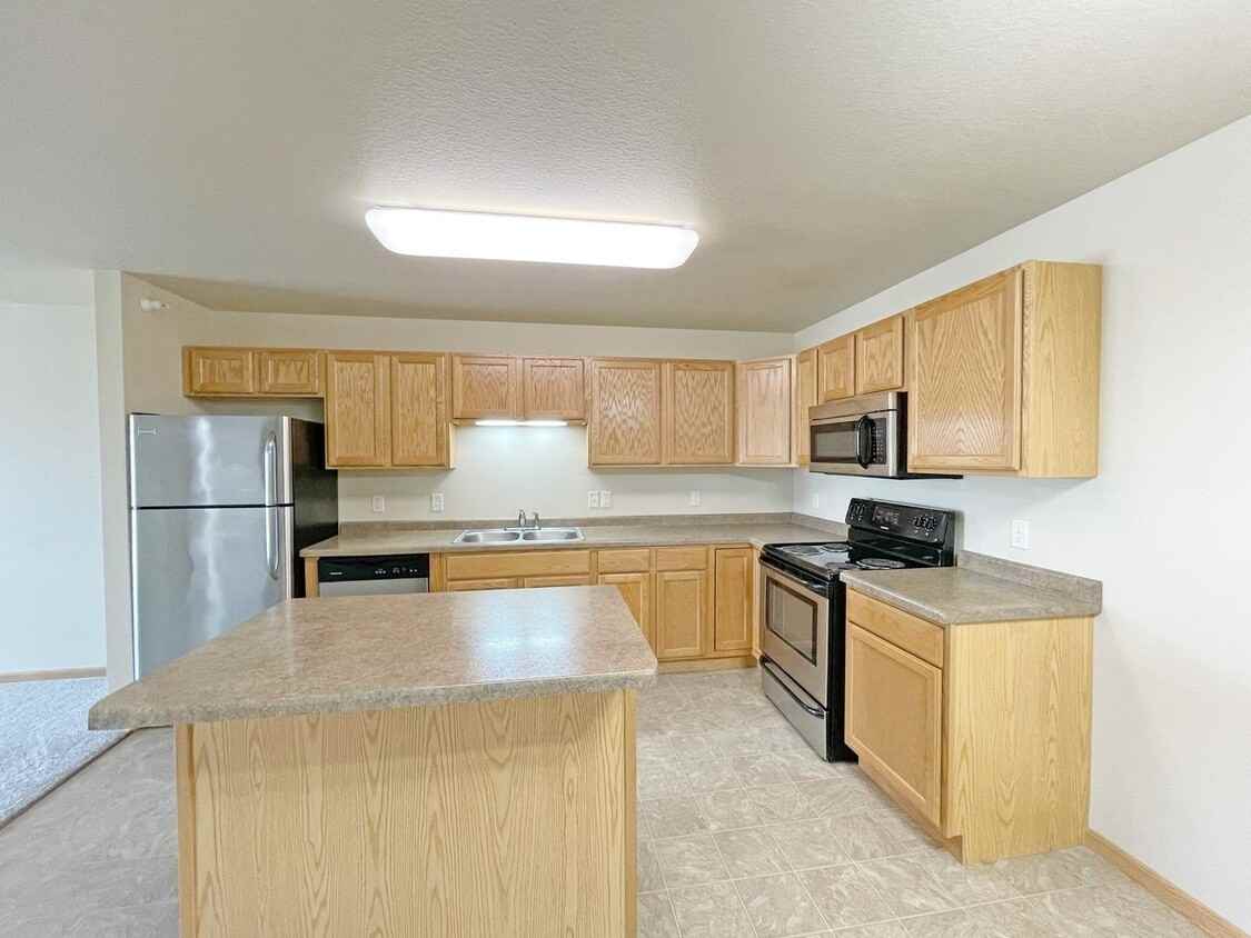 Southwood Apartments - Photo 6 of 35