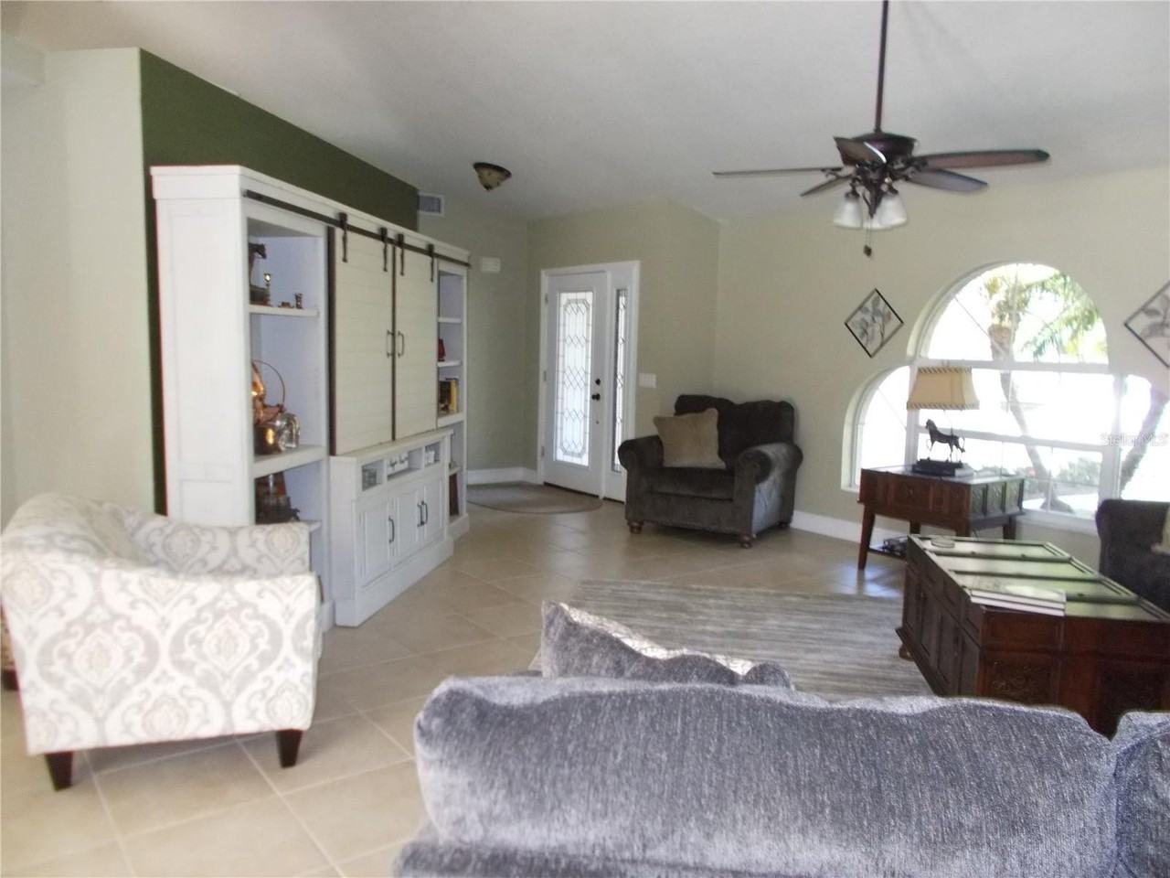 6960 Malton St - Photo 5 of 19