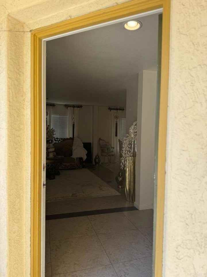 749 De La Toba Rd - Photo 5 of 11