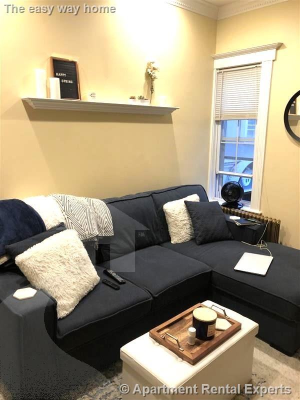 156 Magazine Street #23 - Photo 2 of 10