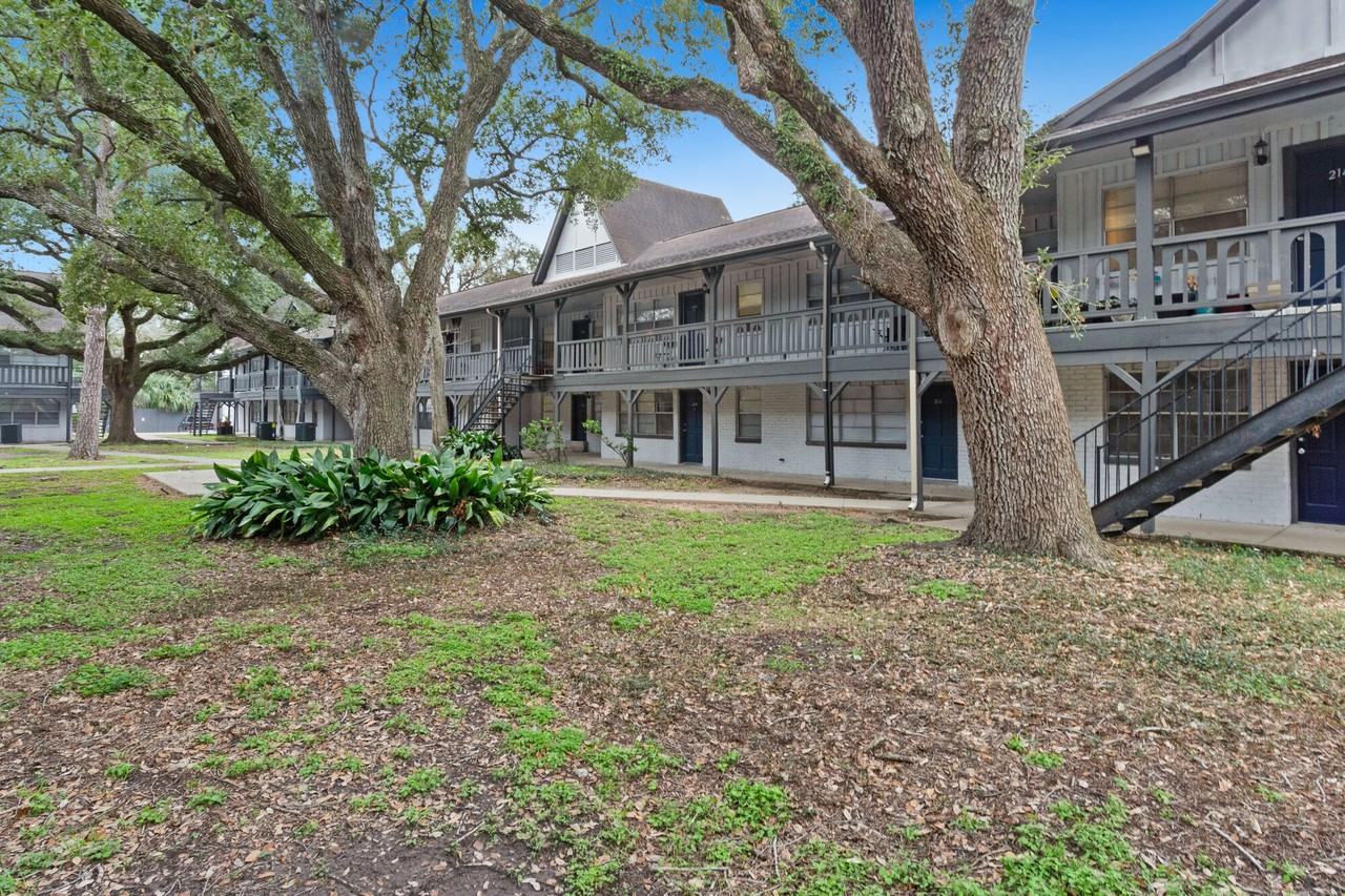 Sharpstown Garden - Photo 5 of 39