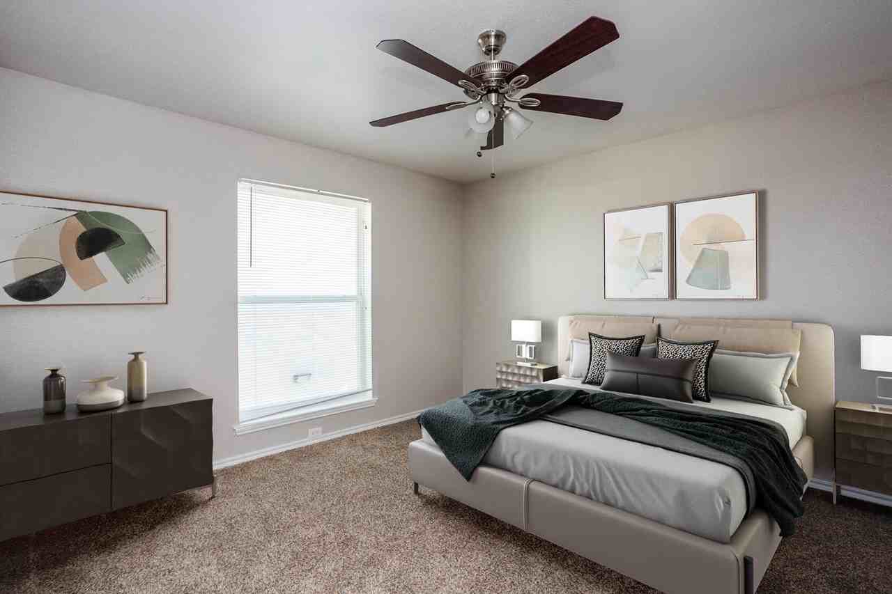 Victoria Park - Photo 2 of 50