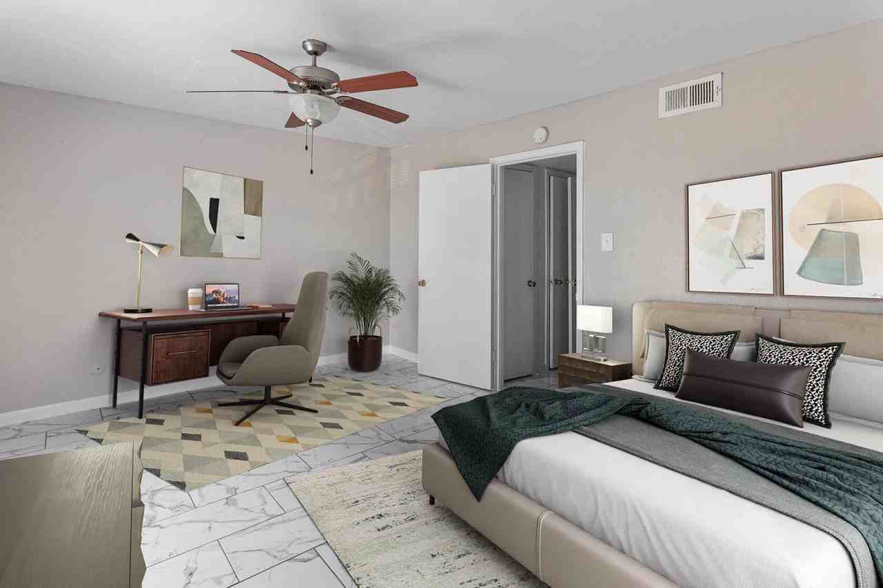 Sharpstown Manor - Photo 3 of 19