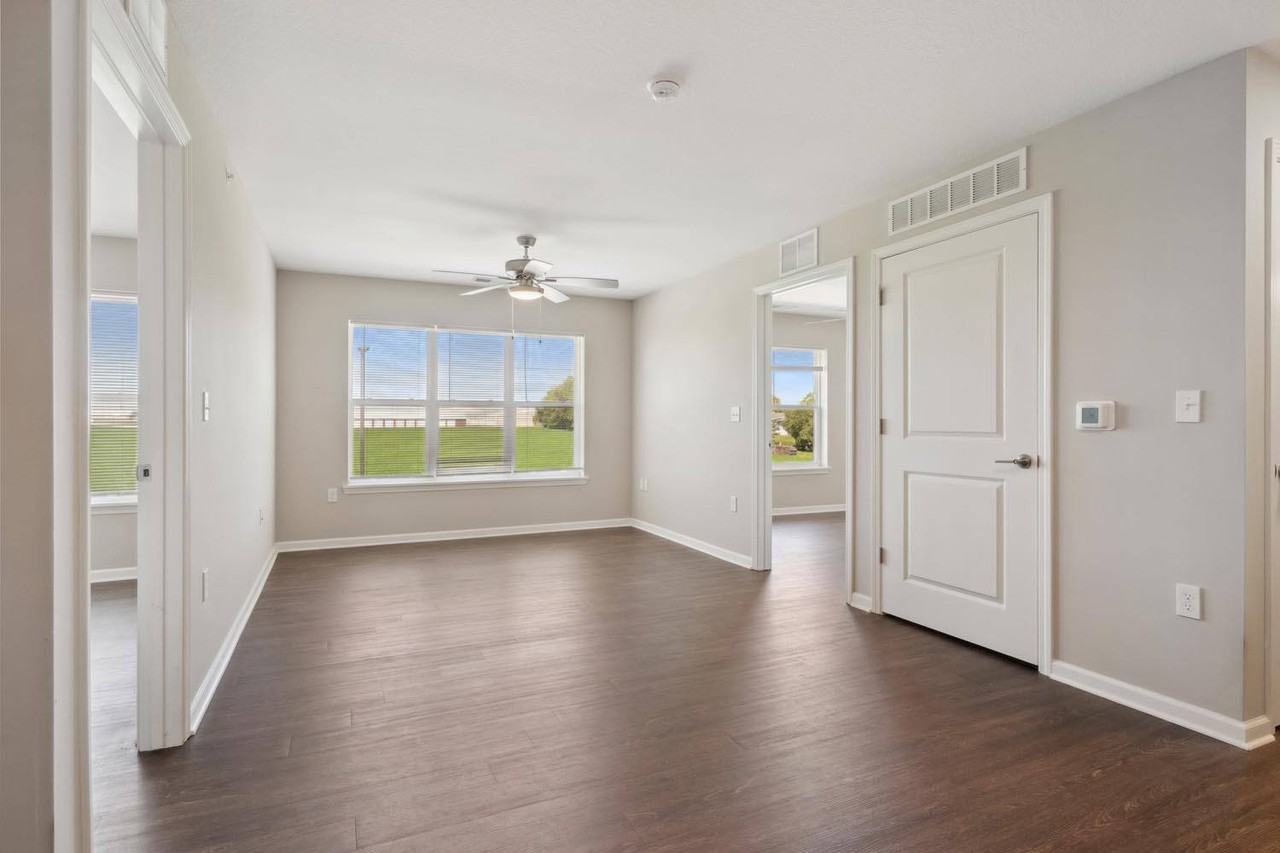 Chandler Pointe Senior Living - Photo 3 of 34