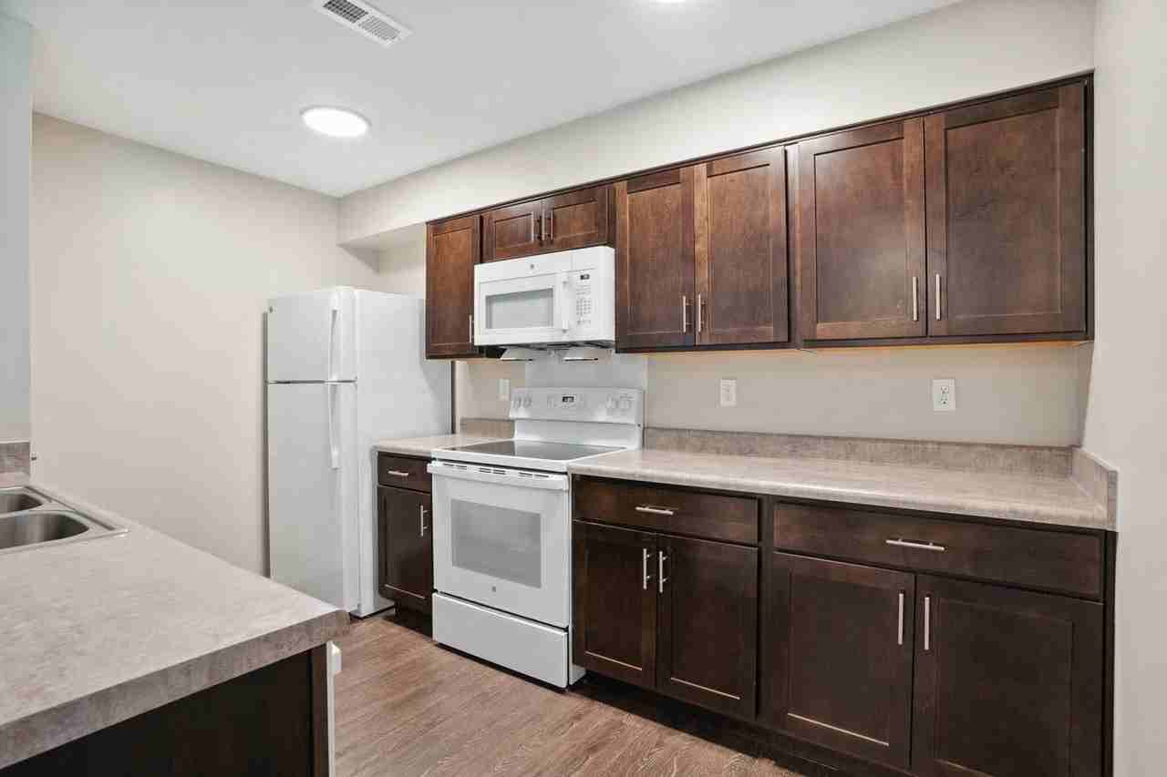 Chandler Pointe Senior Living - Photo 7 of 34