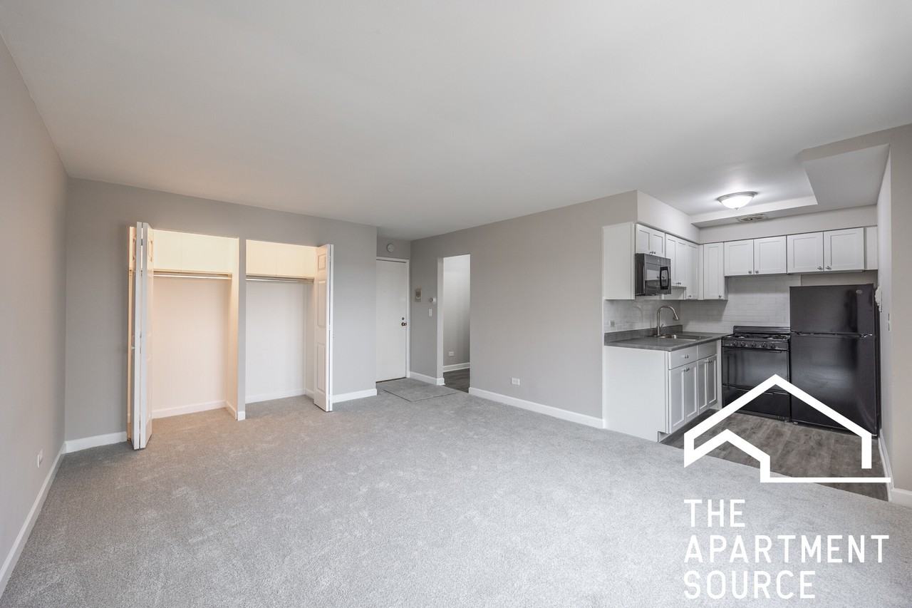 3001 Thatcher Ave #5O - Photo 3 of 11