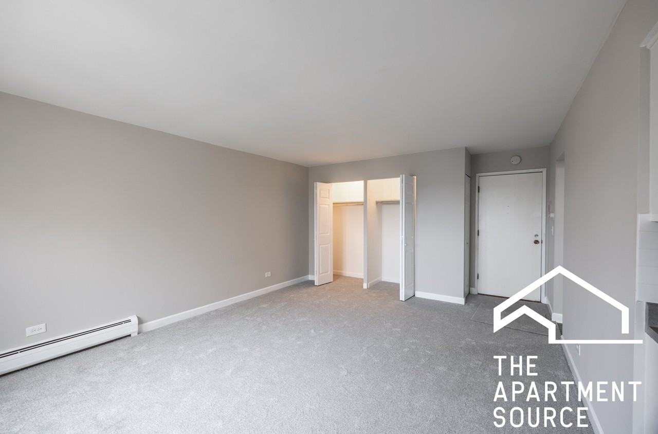 3001 Thatcher Ave #5O - Photo 4 of 11