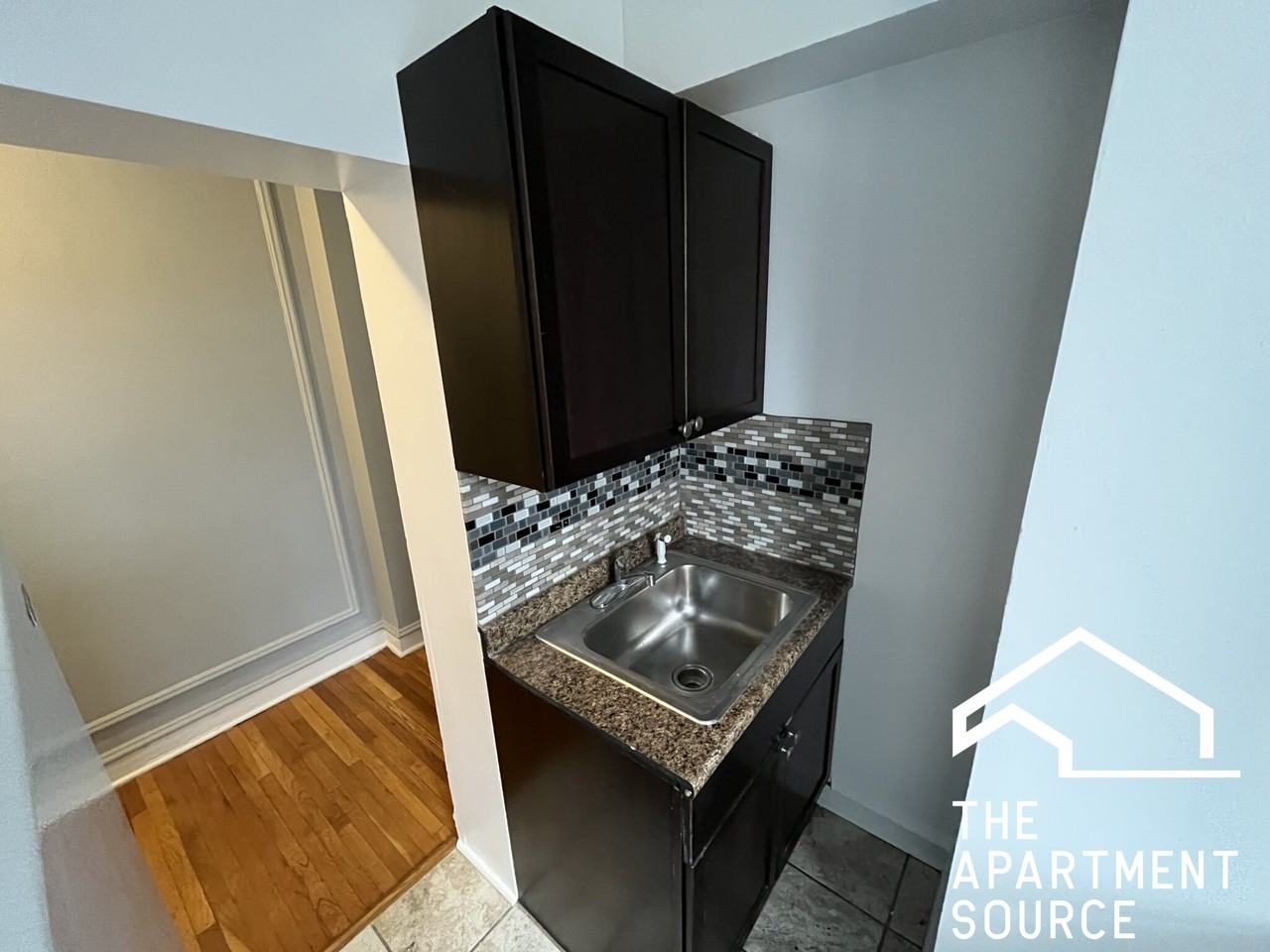 1367 W Estes Ave #1M - Photo 3 of 12