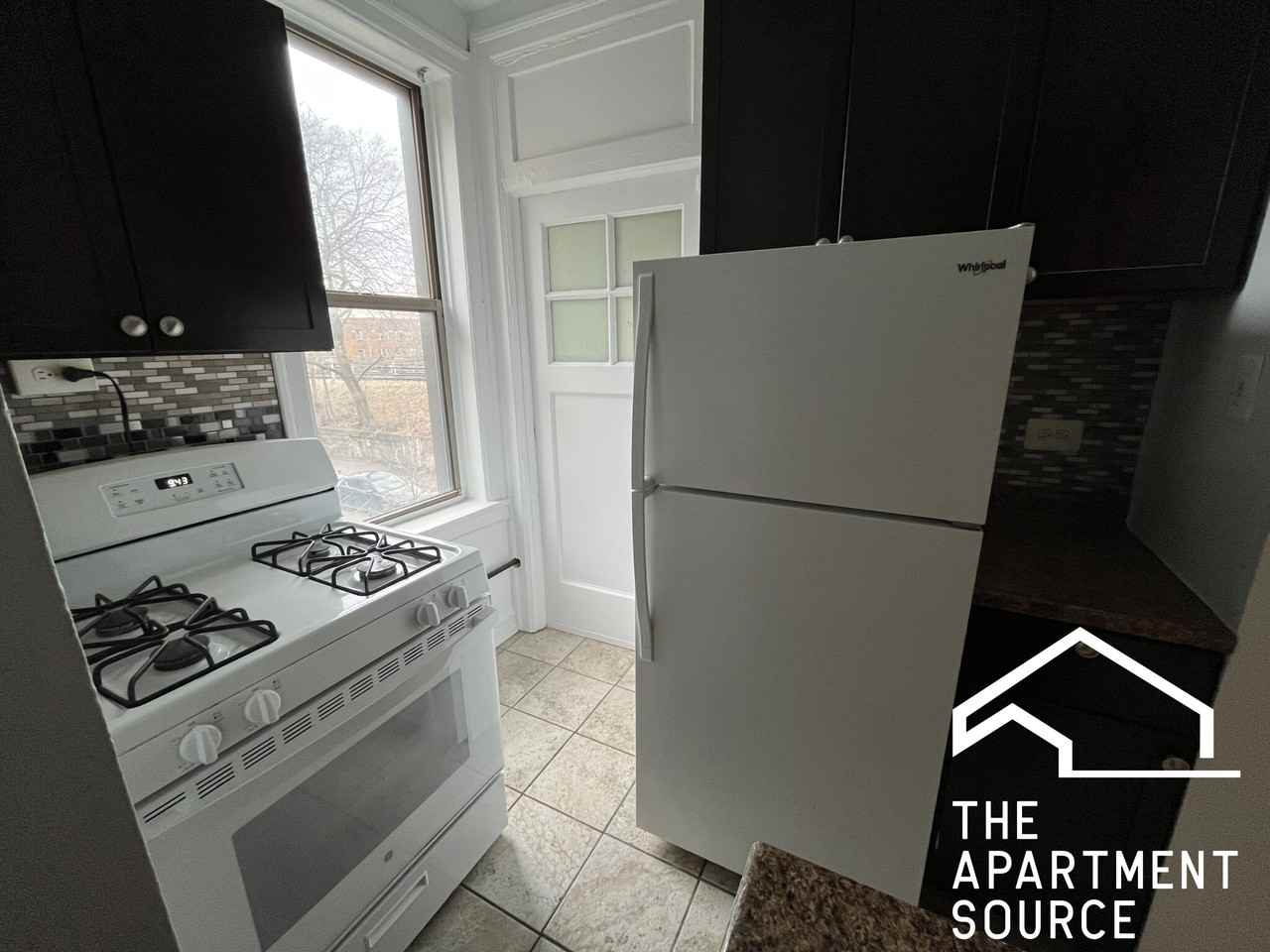 1367 W Estes Ave #1M