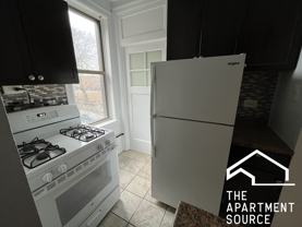 1367 W Estes Ave #1M - Photo 1 of 1