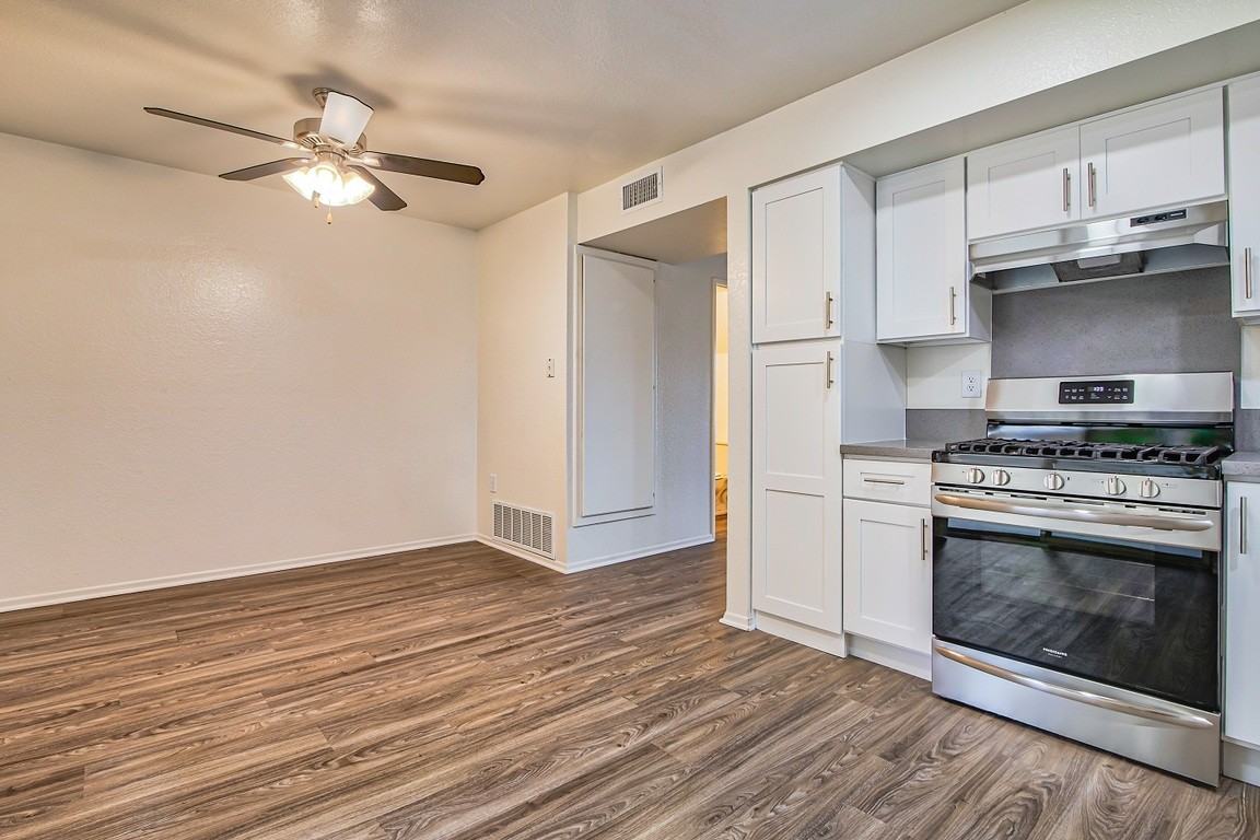 Mission Villas - Photo 6 of 21