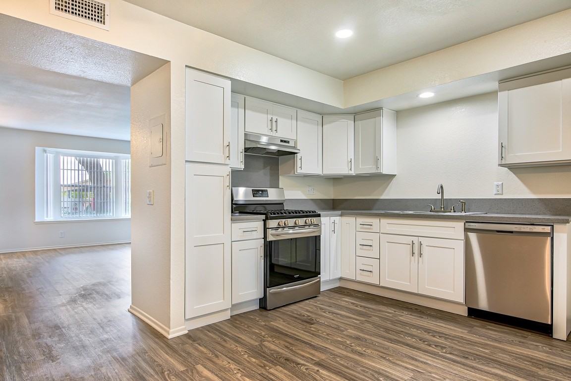 Mission Villas - Photo 7 of 21