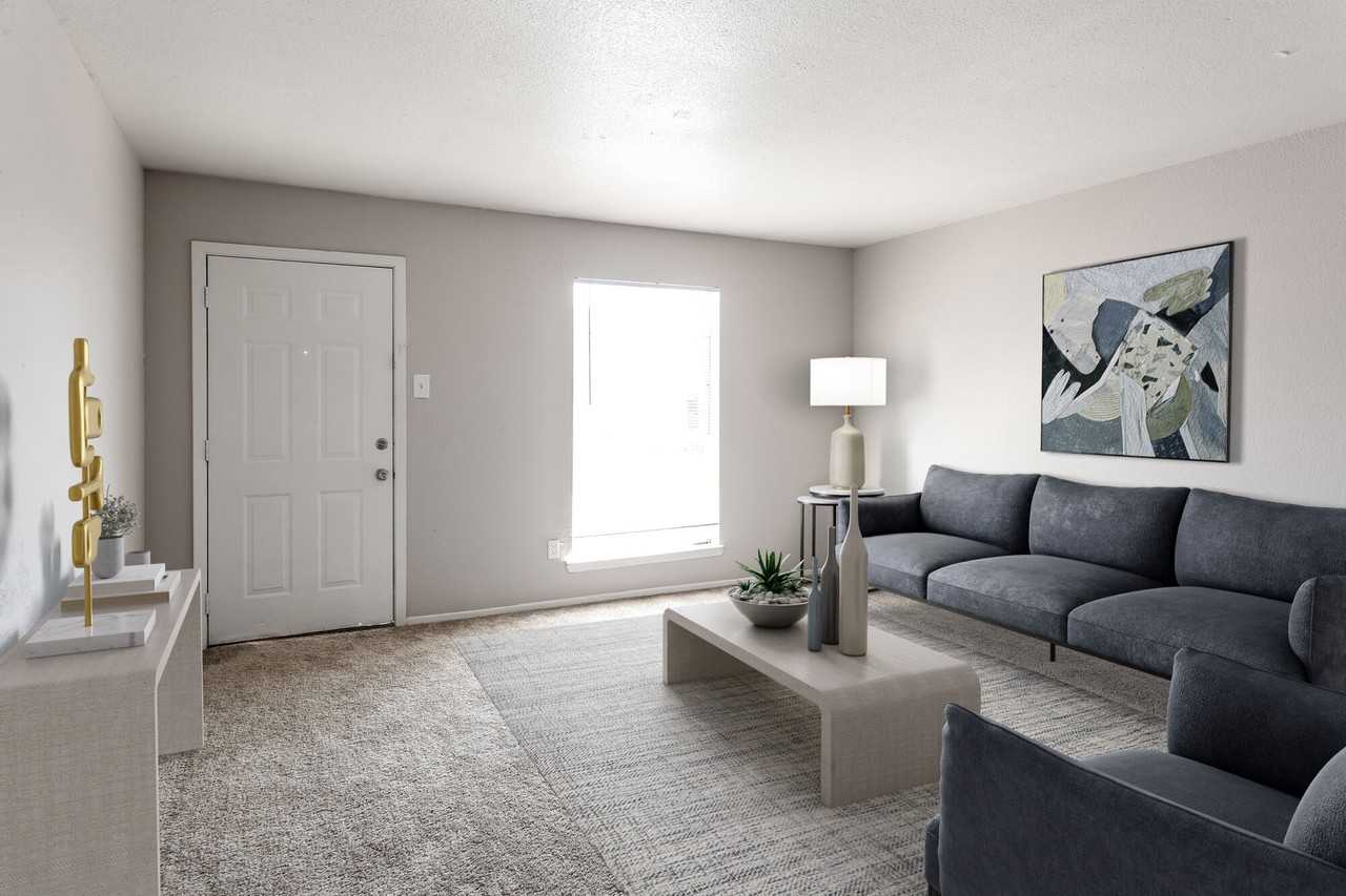 Spring Rose - Photo 5 of 14