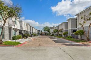 featured image of 7000 Fonvilla St