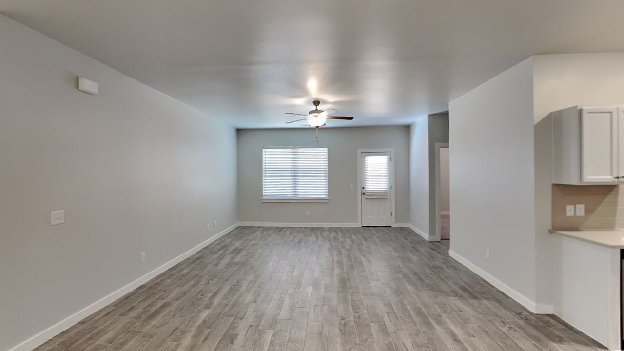 17009 Oakridge Cir - Photo 6 of 24