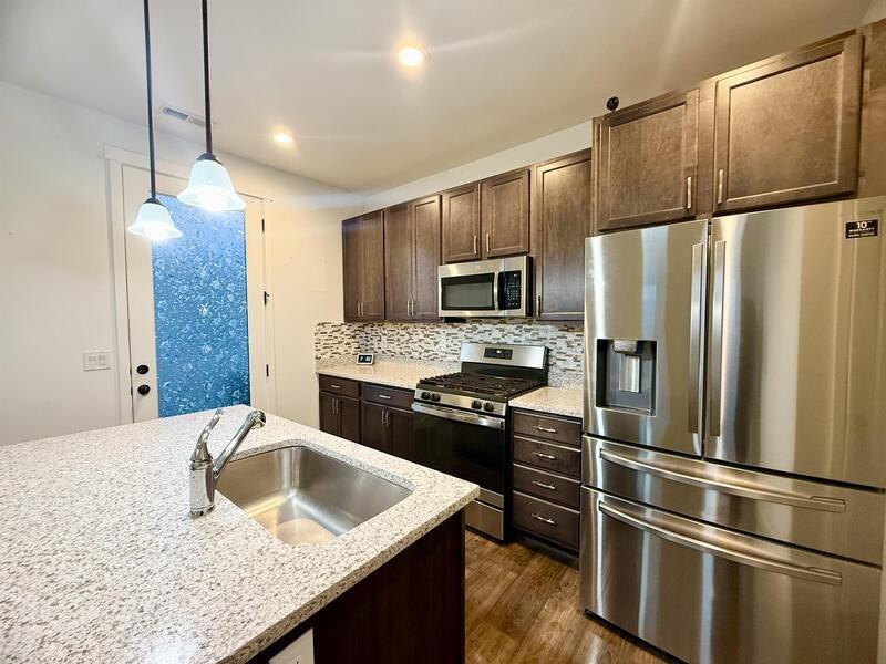 10539 S Liv Way #10539SLI - Photo 6 of 19