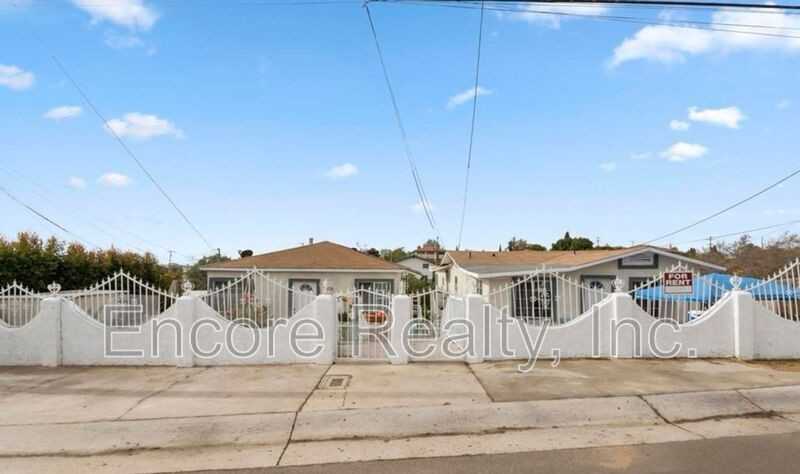 2776 Vista Way - Photo 2 of 10