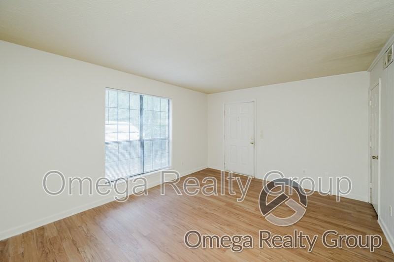 1801 Carson Rd #1 - Photo 7 of 21