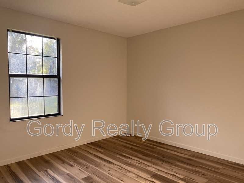 2764 Wynn St - Photo 6 of 10