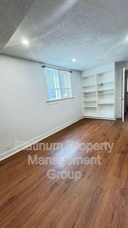 933 18 Ave Sw #6 - Photo 7 of 11