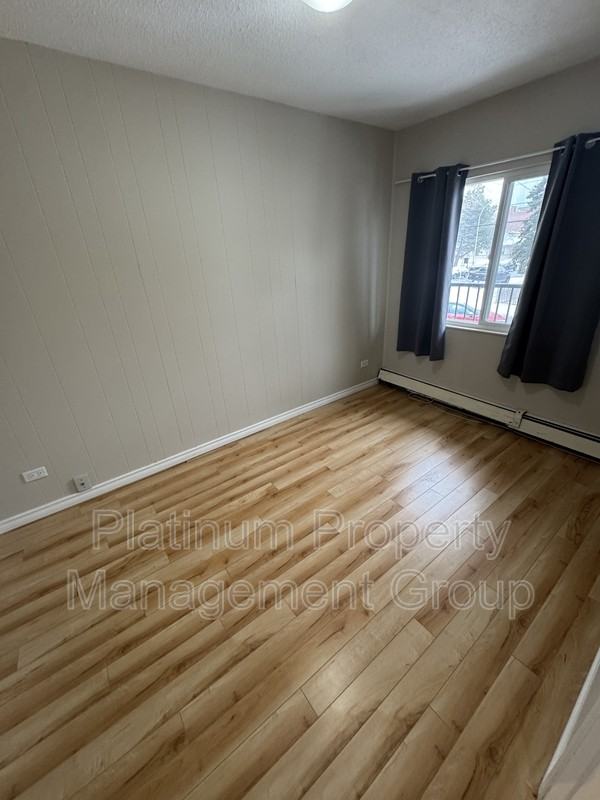 1001 2 Ave Nw #3 - Photo 5 of 9