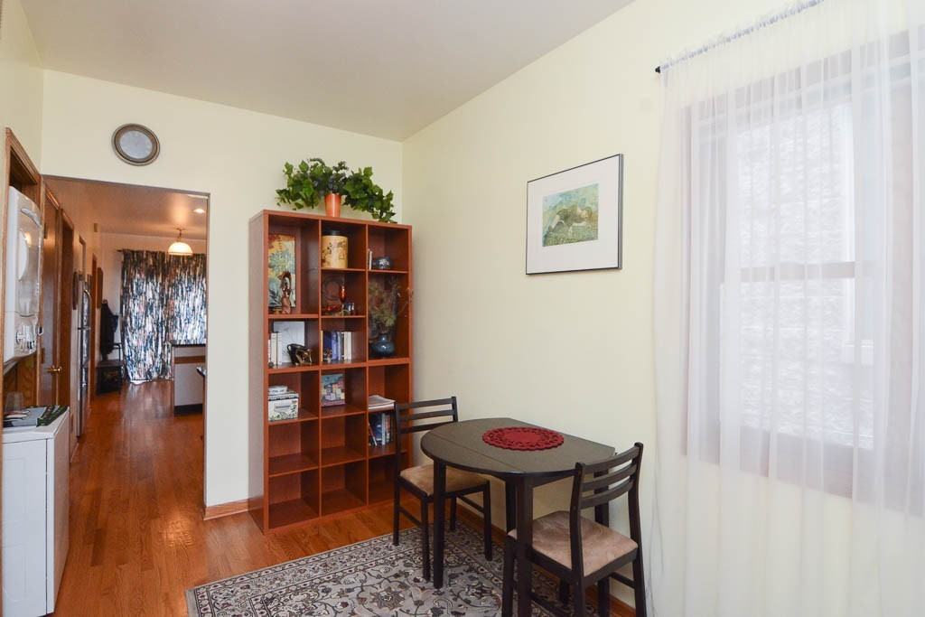 3713 N Janssen Ave #2 - Photo 7 of 21