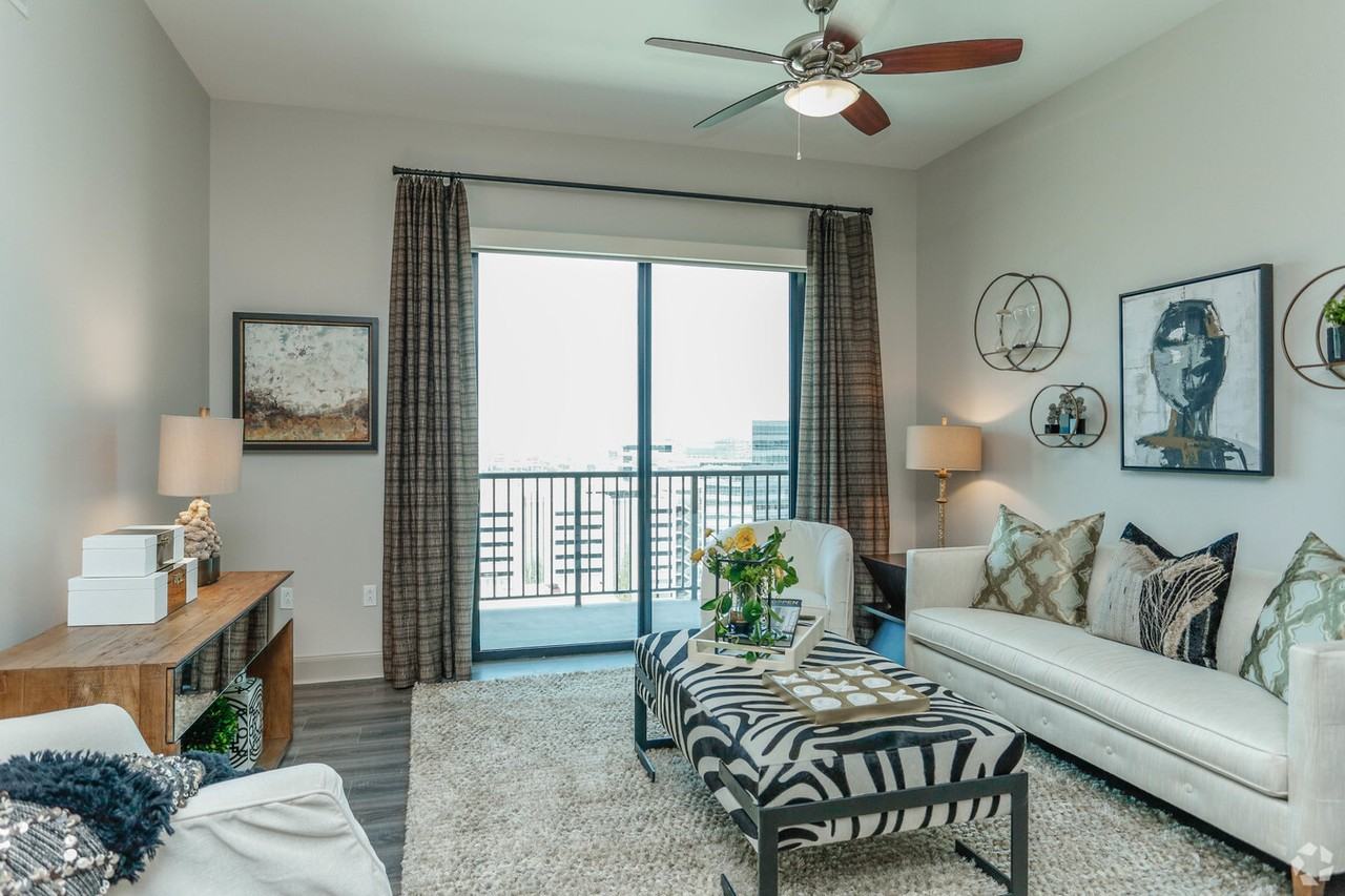 9789 Katy Fwy #MC1 - Photo 5 of 10