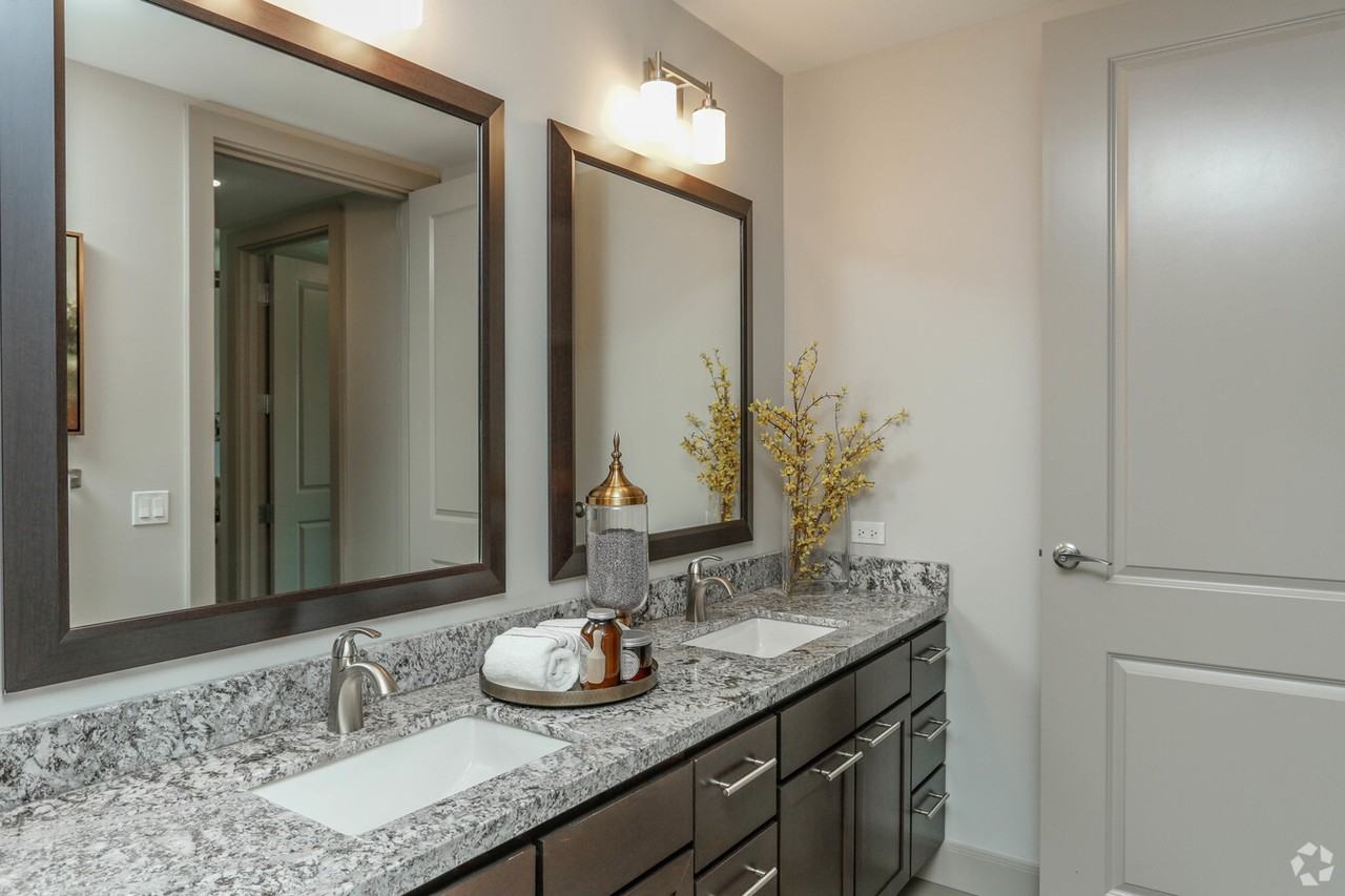 9789 Katy Fwy #MC1 - Photo 7 of 10