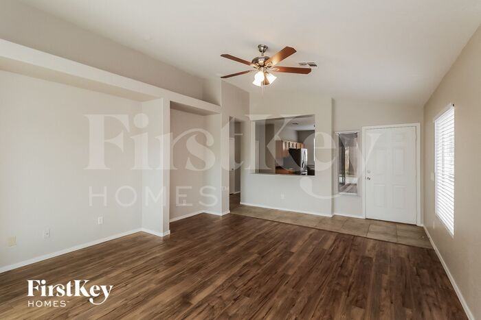 15357 W Port Royale Ln - Photo 3 of 15