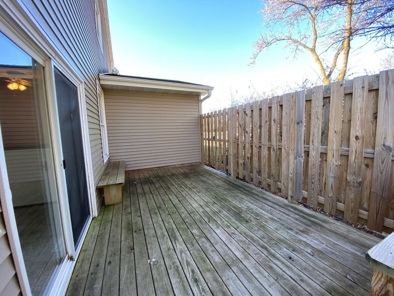 2001 Westbrook Ln - Photo 2 of 3