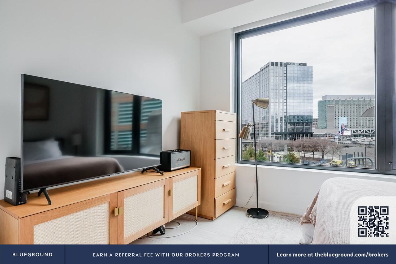 399 Congress Street - Photo 5 of 26