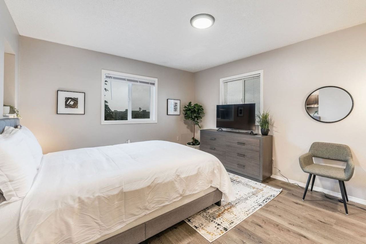 1805 Yakima Ave #1045869P - Photo 2 of 20